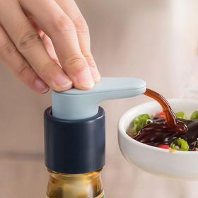 Blue Large Oyster Sauce Squeeze; Kitchen Flask; Oyster Sauce Spout; Pump Head Spout; Squeezer Blue Large Oyster Sauce Squeeze; Kitchen Flask; Oyster Sauce Spout; Pump Head Spout; Squeezer